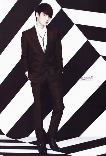 Tokyo-Dome-wrapping-goods-Jaejoong-01_700x1028