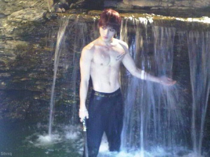 tumblr_ly8lmoW6y11qhwguzo1_500