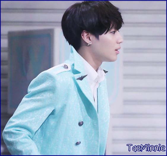 x. Indianca mea,araboaica mea. :> :))=)) *bea;se ridica si danseaza :))*. - l _ Mouse Rabbit _ l
