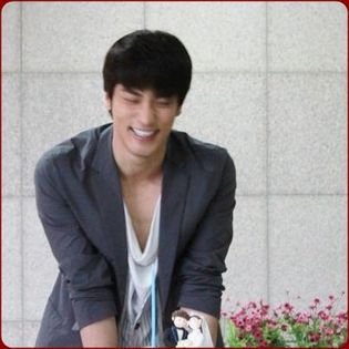 8| Oricee. :3 Lol, ce nebuni. :| - l _ Mouse Rabbit _ l