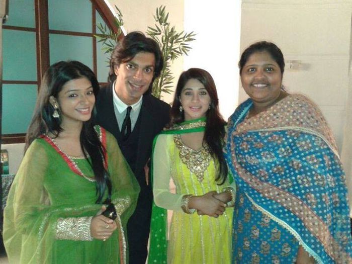 1378204_630747386948671_1523313254_n - Karan Singh Grover