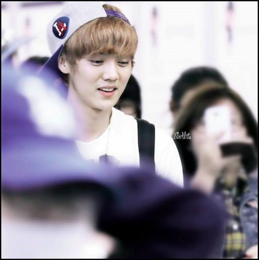 LH|. :| :))=)) Hai nu ma inebunii. :"> - l _ Mouse Rabbit _ l