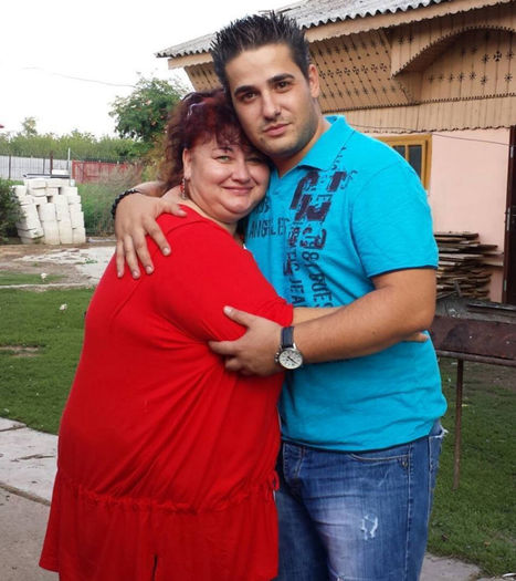 1234250_619975644719839_839977614_n