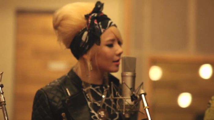 2ne1 cry12