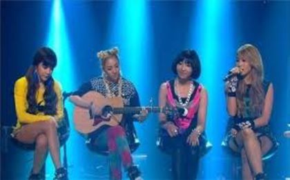 2ne1 cry14