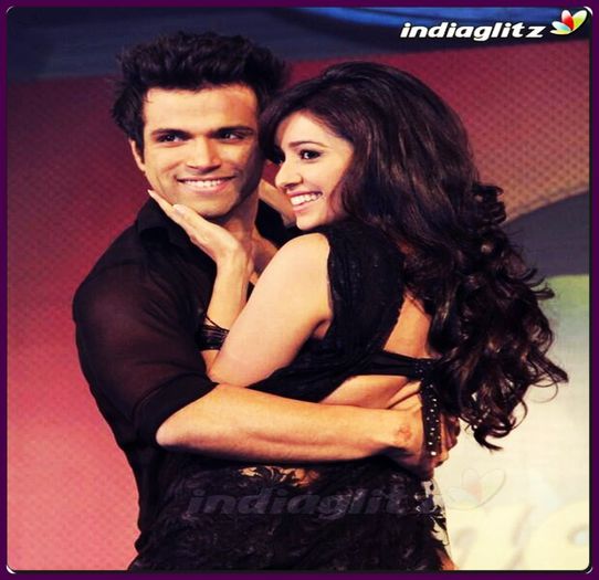 26 - Asha Negi 4
