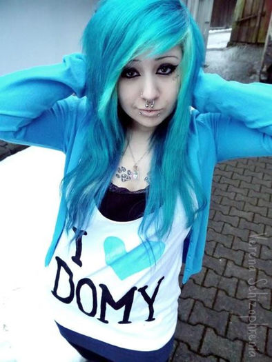 tumblr_lzywz9nmS81r8e047o1_500