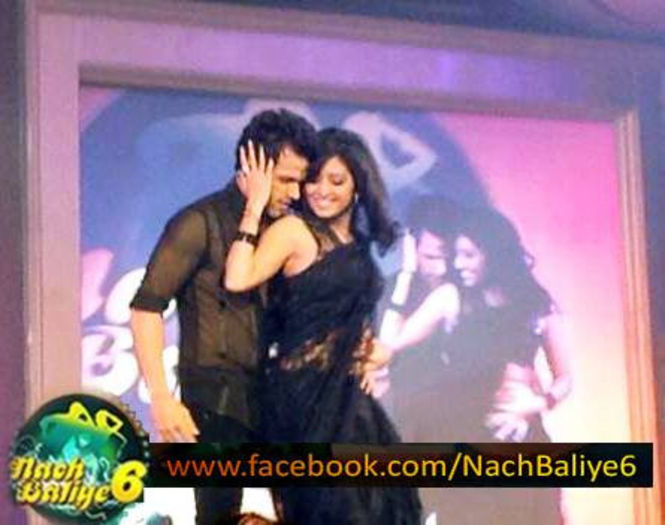 1390623_325697167571429_1121395725_n - 2-Arjun si Purvi poze noi