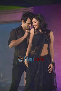 1395396_223251771132429_709934115_n - 2-Arjun si Purvi poze noi