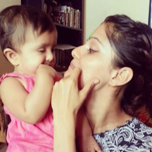 261295_525552350820265_1094437923_n