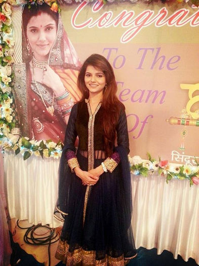 603578_545315022177331_1379841524_n - Rubina Dilaik poze noi