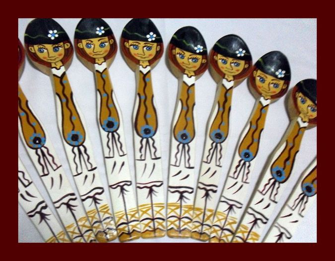 SDC16079 - LINGURI DE LEMN PICTATE MANUAL - tel 0771503314