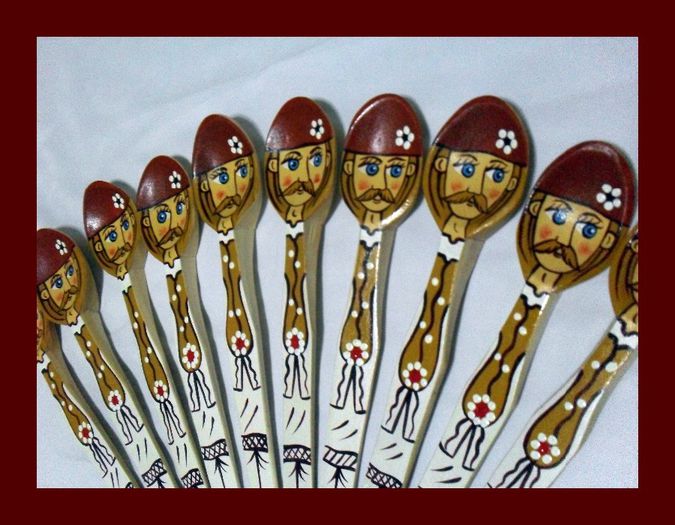 SDC16158 - LINGURI DE LEMN PICTATE MANUAL - tel 0771503314