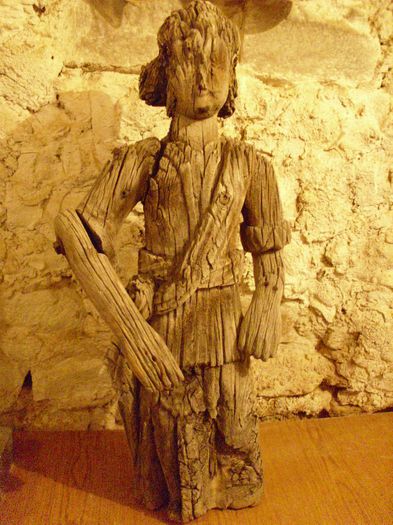 Sculptura originala - 2 Sculptură pentru biserica evanghelică din Seleuş judeţ Mureş