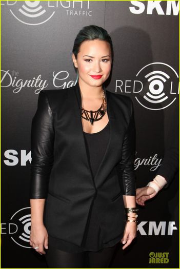 demi-lovato-redlight-traffic-app-launch-02 - Demi Lovato Redlight Traffic App Launch