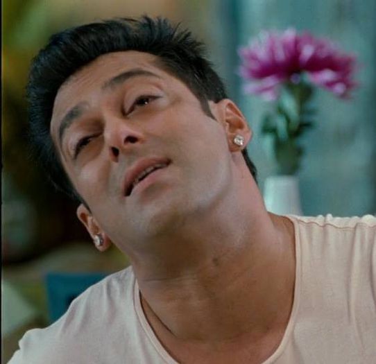 Vino si tu langa mine.