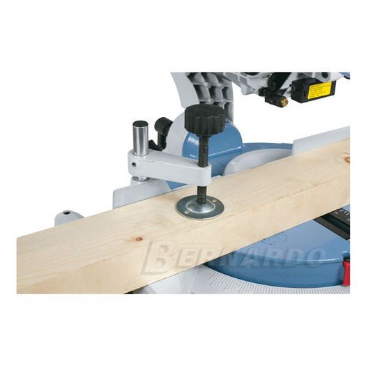 ZKG 305 N; Modelul ZK 305 N este ideal pentru bizotare, taiere la unghi si taieri drepte. Modelul permite taieri de pana la 410 mm datorita unui dispozitiv laser care faciliteaza taieri precise %u0219i un ghidaj
