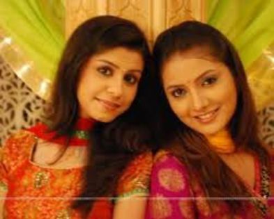 images (33) - nidhi uttam