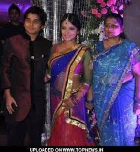 images (36) - nidhi uttam