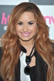 desc%u0103rcare (39) - demi lovato