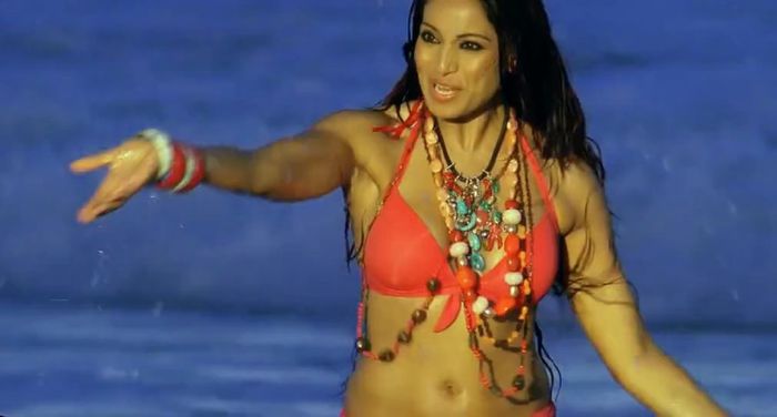 Da, cu ce te imbraci?