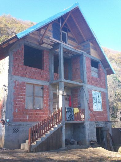 100_5569 - Casa noastra