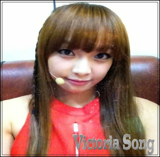 ◘ . Day 46 - 31.1O.2O13 - l - o - l 5o Days with Victoria Song