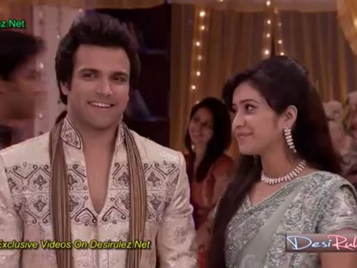 100 - Asha Negi 4