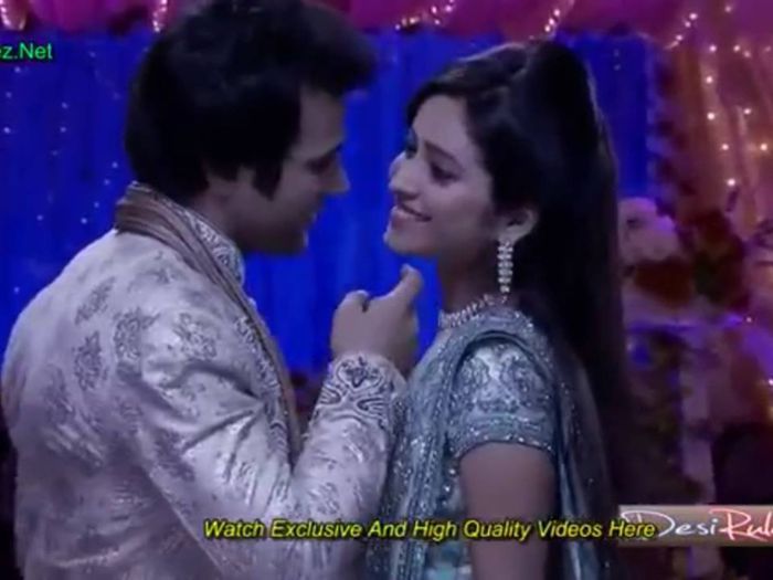 111 - Asha Negi 4