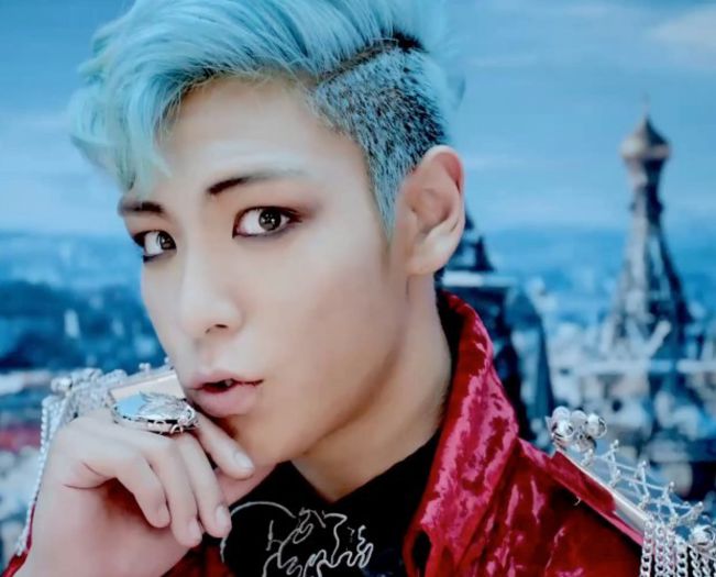  - Happy birthday TOP