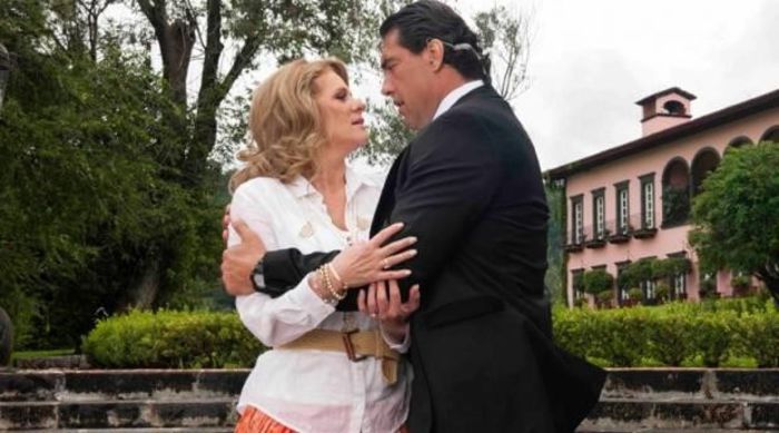 574696_412916575422219_1356570871_n