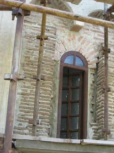 alt loc intresant in plina campie o biserica  construita de Matei basarab