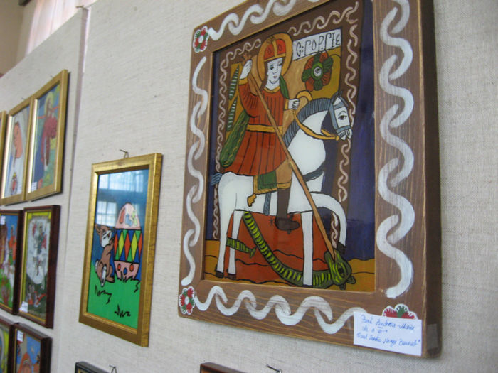 expozitie a copiilor din zona , ce oamen i minunati sunt peste tot in Romania