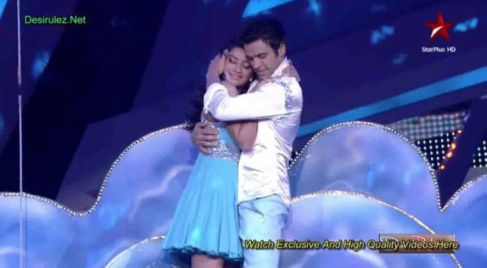 25 - Asha Negi 5