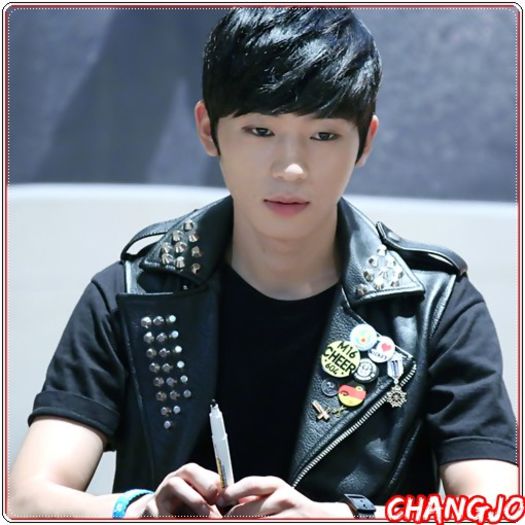 *- E mai bine daca vin amandoi. :D :)) Cu cat mai multi,cu atat mai bine. ;;). - ix __ Episodul 038 __ xi