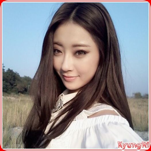 (яι) .. Ehehe. ;)) .. Sorry,provocare. :3 .. |se aseaza la loc| ..