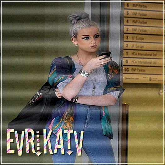 - m-a crezut,i-am zis ca ai uitat-o si ca ai pe altcineva. =))))))) va fi in regula,e fata matura. :