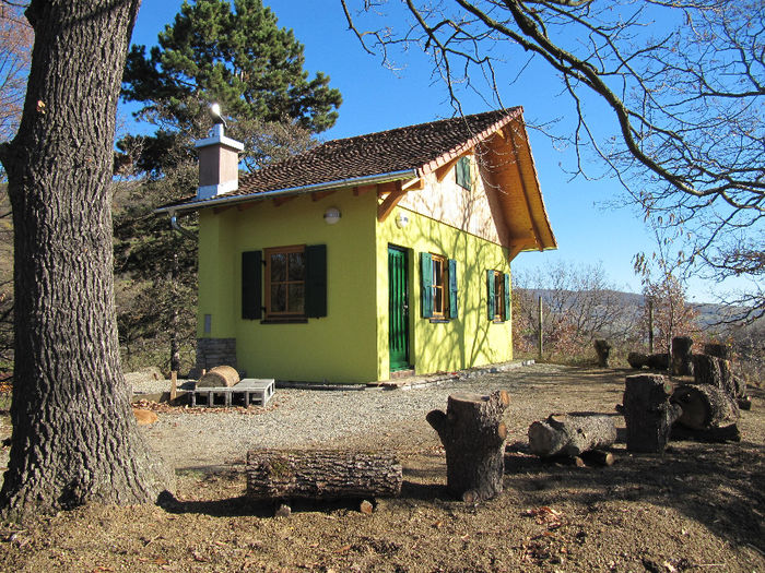 tt 037 - Cabana noua in mijlocul naturii