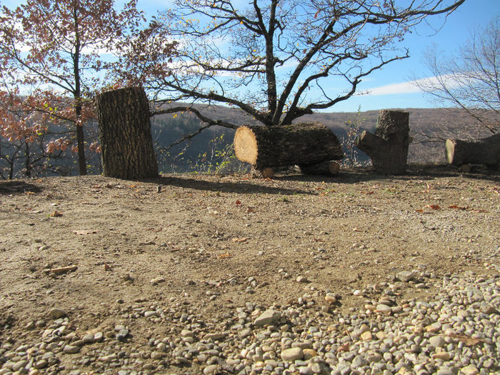 tt 052 - Cabana noua in mijlocul naturii