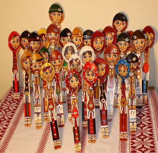 linguri-pictate-din-moldova--diferite-modele-1000-5 - LINGURI DE LEMN PICTATE MANUAL - tel 0771503314