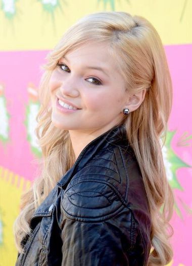 559080_125357780983906_1102312716_n - olivia hasting holt