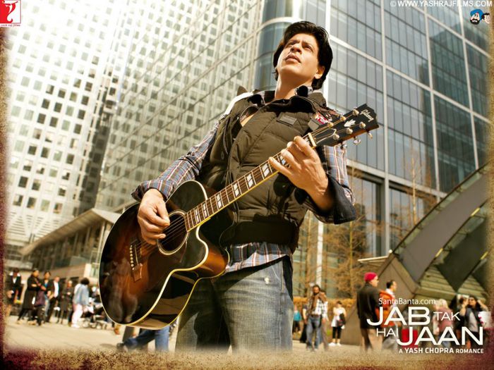 jab-tak-hai-jaan-13a - Jab Tak Hai Jaan - Atat timp cat voi trai