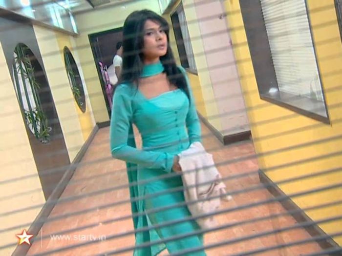 66 - jennifer winget13