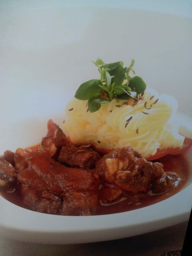 Gulas - Mancaruri cu porc