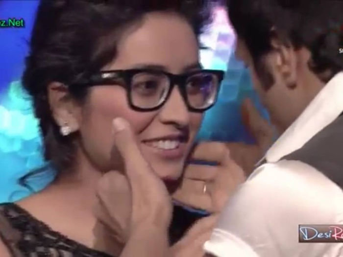 1459231_553476284726675_698686892_n - 2-Asha si Rithvik dance accident