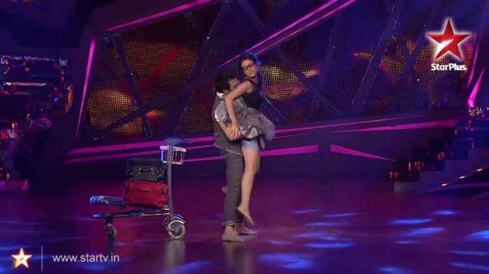 1460002_553471698060467_1040456849_n - 2-Asha si Rithvik dance accident
