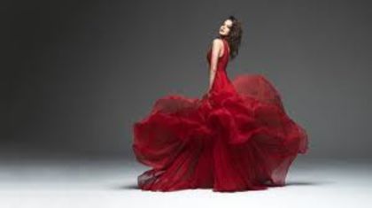 images - lady in red