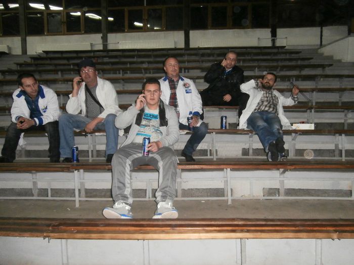 telefoanele astea nu ne dau pace:)) - A- Prieteni Columbofili