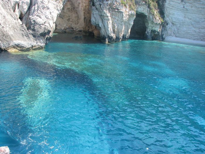 corfu  paxos antipaxos