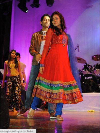 1004667_185751631596098_1550238036_n